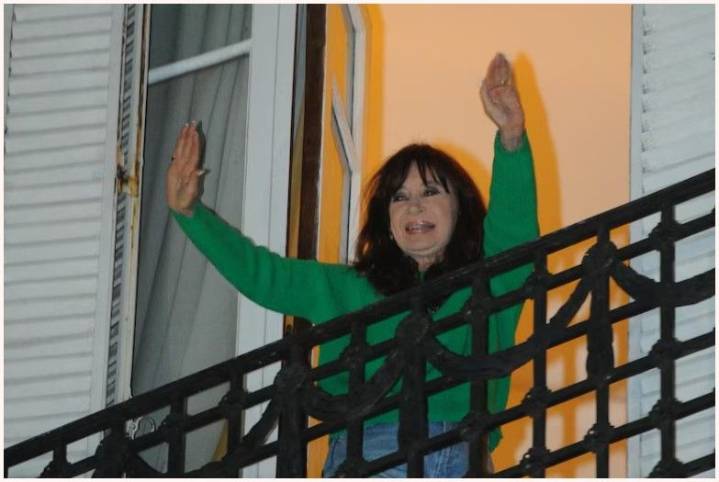 Cristina Kirchner volvió a criticar a Milei y advirtió: “El fracaso más estrepitoso y trágico se está dando en la macroeconomía”