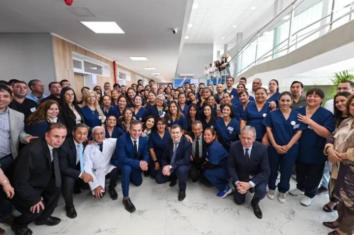 Zamora inauguró el nuevo hospital zonal de la ciudad de Pinto