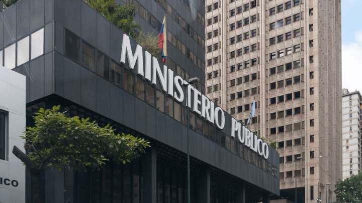 Insólito: Dejó a sus hijos con una vecina y desapareció por casi dos semanas
