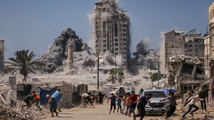 Trump suggests he put forward new Gaza ceasefire proposal