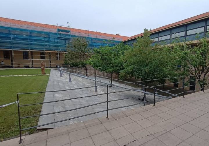El patio central del Centro Municipal de El Coto, en Gijón, incorporará gradas para eventos