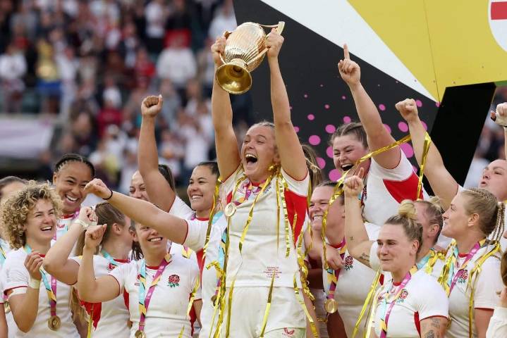 England win third Women's Rugby World Cup title after defeating Canada in front of record crowd