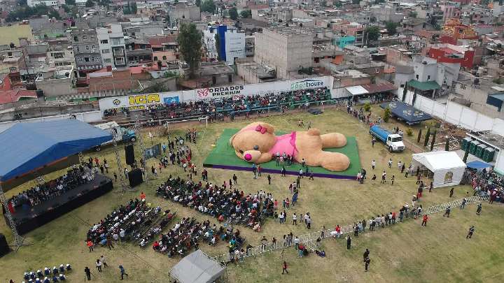 ¡Xonita regresa! la monumental osita de peluche estará presente en Mi Xona Fest 2025