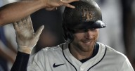 Lowe hits 30th homer as Rays beat Red Sox 7