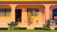 Dueño de la vivienda que inspiró la 'casita' de Bad Bunny demanda al cantante por un millón de dólares