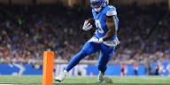 Lions beat Browns 34-10 for Detroit’s third win in a row