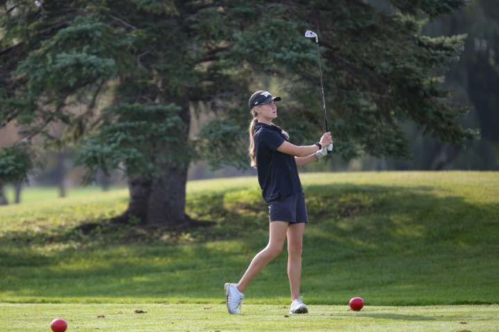 Sheyenne Mustangs girls golf hungry to remedy state tourney misgivings