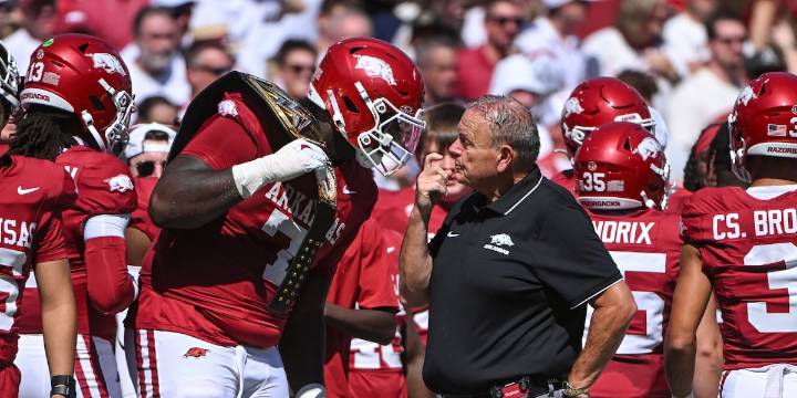 Arkansas turns to Bobby Petrino as interim, clears out defensive staff after Pittman firing