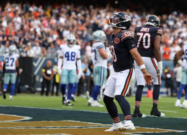 Caleb Williams named NFC Offensive Player of the Week after 4