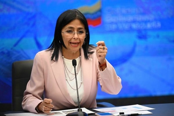 Vicepresidenta Delcy Rodríguez exige a EEUU cesar el "bochornoso hostigamiento militar y acoso" a pescadores venezolanos