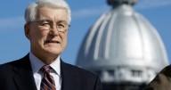 Former Illinois Gov. Jim Edgar, a popular two-term Republican, dies at 79
