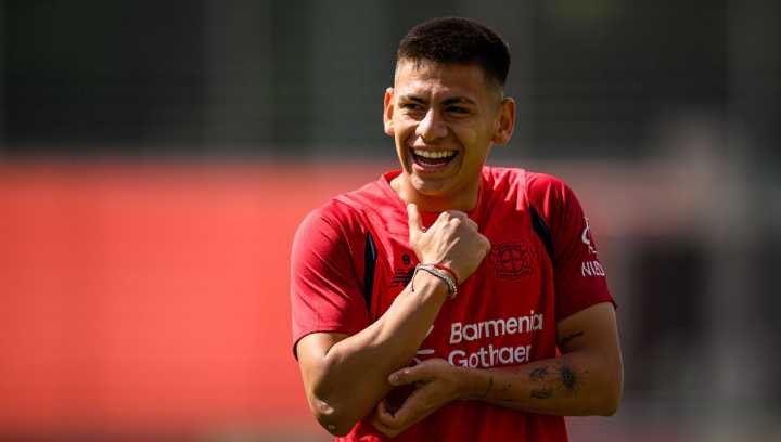 «Efecto inmediato»: la dura noticia que impacta al Diablito Echeverri en el Bayer Leverkusen