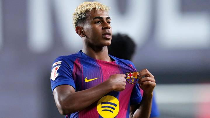 Yamal scores from penalty spot but Barcelona needs goalkeeper Joan García to leave Rayo with a point
