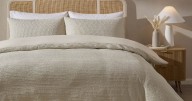 'Warm and cosy' Dusk duvet set that 'looks good in any bedroom' get 50% slash