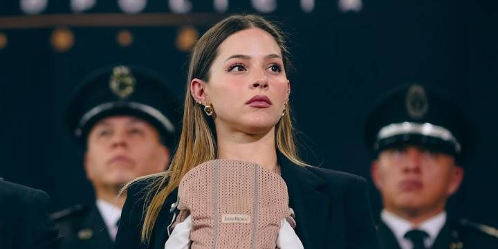 Mariana Rodríguez y la maternidad: fotos de la influencer en evento político con su bebé generan polémica en redes