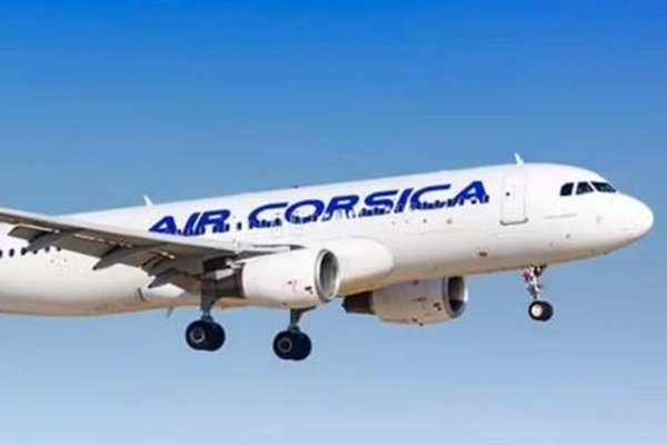 Un controlador aéreo se queda dormido y obliga a un avión que viajaba a Córcega a dar vueltas en el aire: «Tras despertarle, el vuelo aterrizó sin problemas»