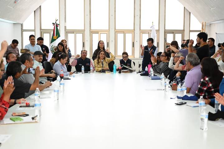 Trabajadores de la Cuauhtémoc protestan; alcaldesa Rojo de la Vega promete agilizar entrega de uniformes