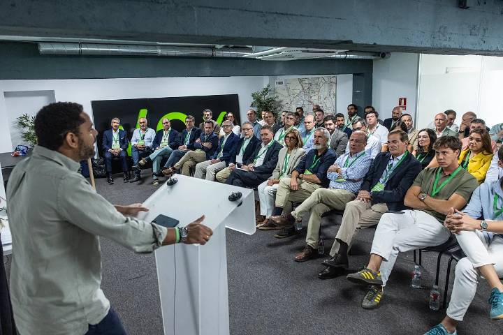 Vox convierte la "RECONQUISTA" en el eje de su cumbre anual tras un verano de agitación contra el Islam