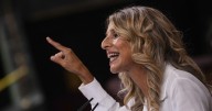 La reducción de la jornada cae en el primer asalto con Yolanda Díaz amenazando al PP, Junts y Vox