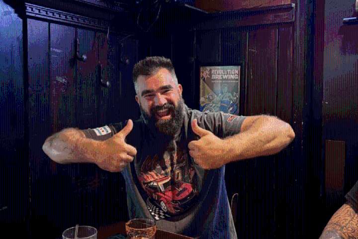 Jason Kelce’s Epic Chicago Visit Included Nisei Lounge, Old Fashioned Donuts, Jake Melnick’s