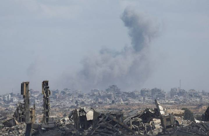 Israel deepens Gaza City offensive as Netanyahu heads to US
