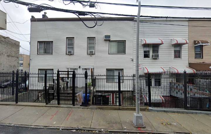Bronx man shot dead steps away from his home in early