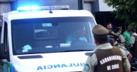 Detienen a mujer que apuñaló a su pareja en Estación Central en presunto caso de VIF: hombre se mantiene en estado grave