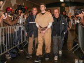 Juez retira cargos de terrorismo contra Luigi Mangione, acusado de asesinar al CEO de United Healthcare en Midtown