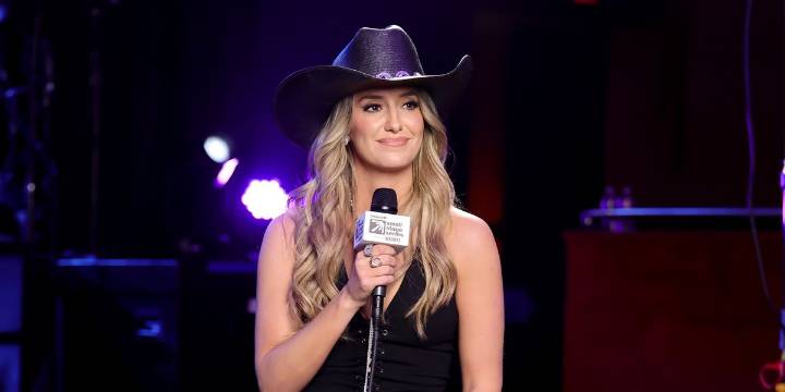 See Lainey Wilson's Emotional Reaction to CMA Awards Nominations