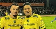El golazo con el que Ronaldinho sorprende en un partido benéfico