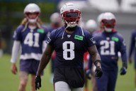 Pittsburgh Steelers sign thumping former Patriots linebacker