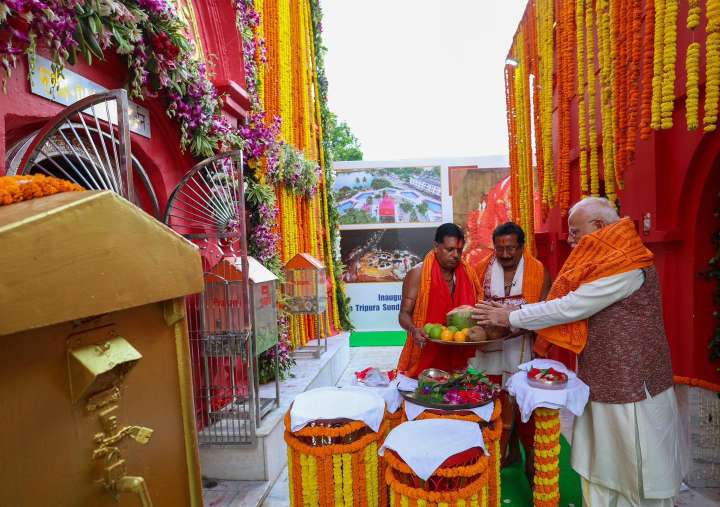 PM Modi Prays at Mata Tripurasundari Temple, Emphasizes Tourism and Pilgrim Promotion