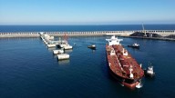Repsol pacta con el Puerto su traslado definitivo a Langosteira a finales de 2027