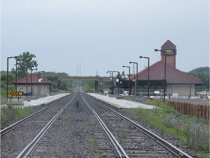 VIA Rail cancels morning stops in Kingston, passengers frustrated