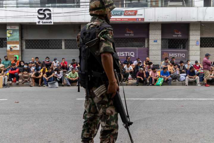 HRW pide a Nepal investigar disparos de la policía que mataron a decenas de manifestantes