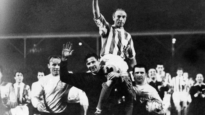 Esta es la increíble historia de Stanley Matthews, el cuarentón que ganó el primer Balón de Oro en 1956