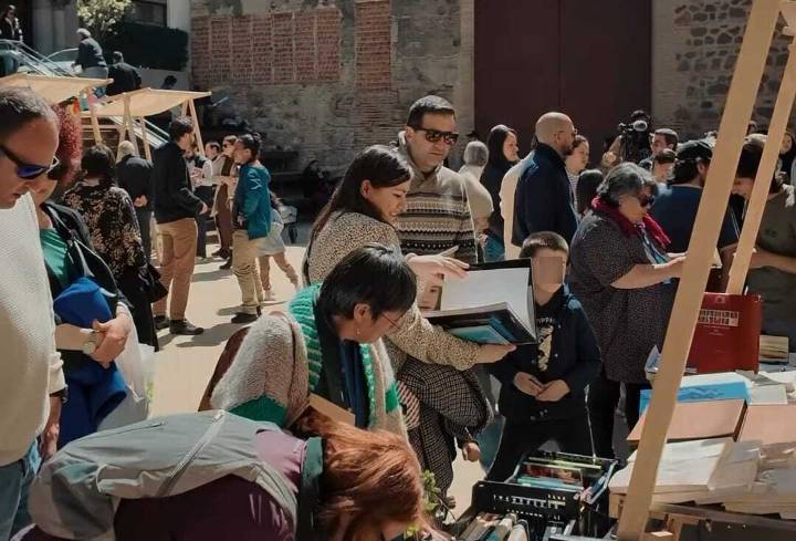 La previsión de lluvia obliga a suspender el Rastro Literario de Toledo