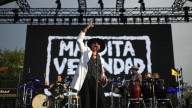 Crónica del escenario del Anfiteatro de la Expo: La fiesta de la paz y el baile de Maldita Vecindad triunfa
