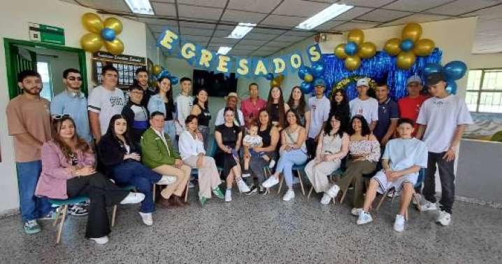 Este colegio de Manizales se lució con triple celebración, hasta volvieron los egresados