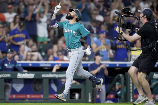 Grand slam de Crawford y jonrón 58 de Raleigh lideran barrida de Marineros sobre Astros