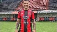 Emiliano Vecchio rescindió su contrato con Defensores de Belgrano