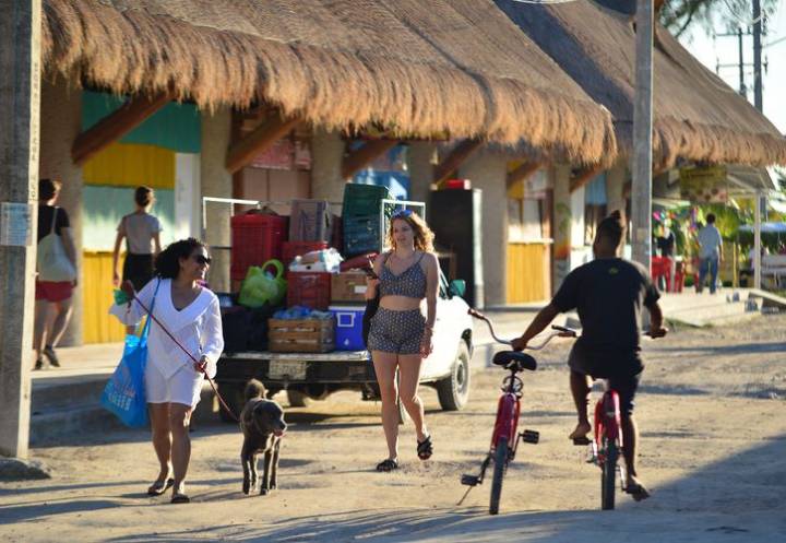 Hoteles de Holbox impulsan turismo comunitario en Lázaro Cárdenas