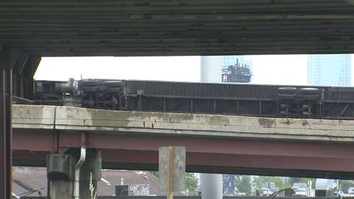 Chicago traffic: Semi crash shut down I-55 Stevenson Expressway northbound ramp to I