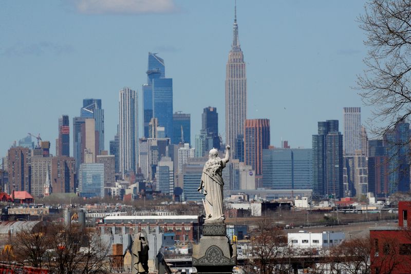 DoubleLine takes multi-pronged approach to US economy as official jobs data under scrutiny