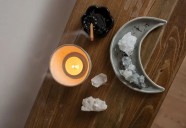 Guía para crear un altar de deseos en tu hogar y renovar la energía con la llegada de la nueva estación