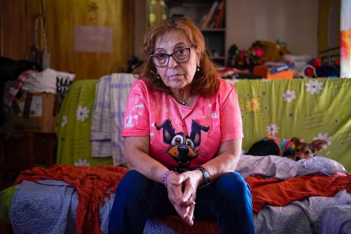 Desahucio en la tercera edad: Amparo, de casi 70 años, se queda en la calle tras un “rosario de desgracias”