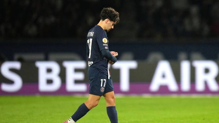Injury-hit PSG beats Auxerre to move three points clear at the top after Monaco loses