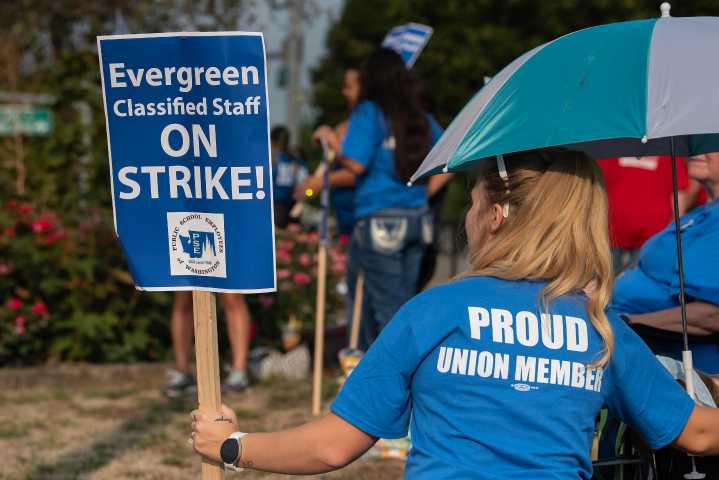 Evergreen classified employees reject district’s ‘final offer’
