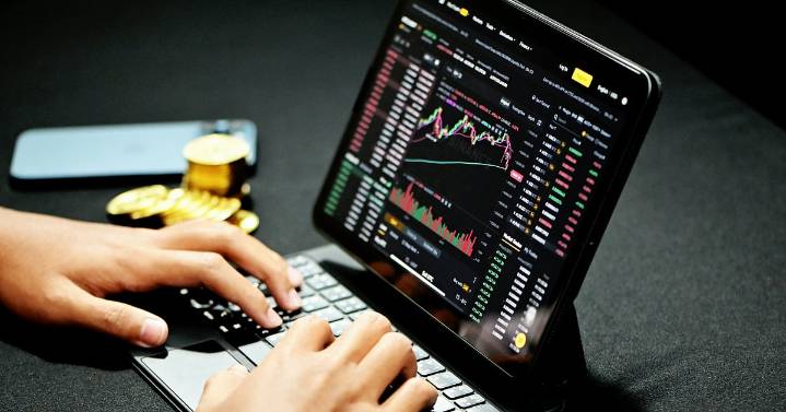 Stock Picks Today: Infosys, Sun Pharma, Swiggy, Adani Ports, IndusInd Bank On Brokerages' Radar