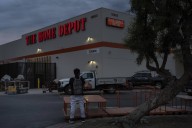 Patrullas y redadas en Home Depot. Así es la lucha de los jornaleros en Los Ángeles